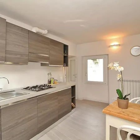 Sleeps 3 Διαμέρισμα Moltrasio